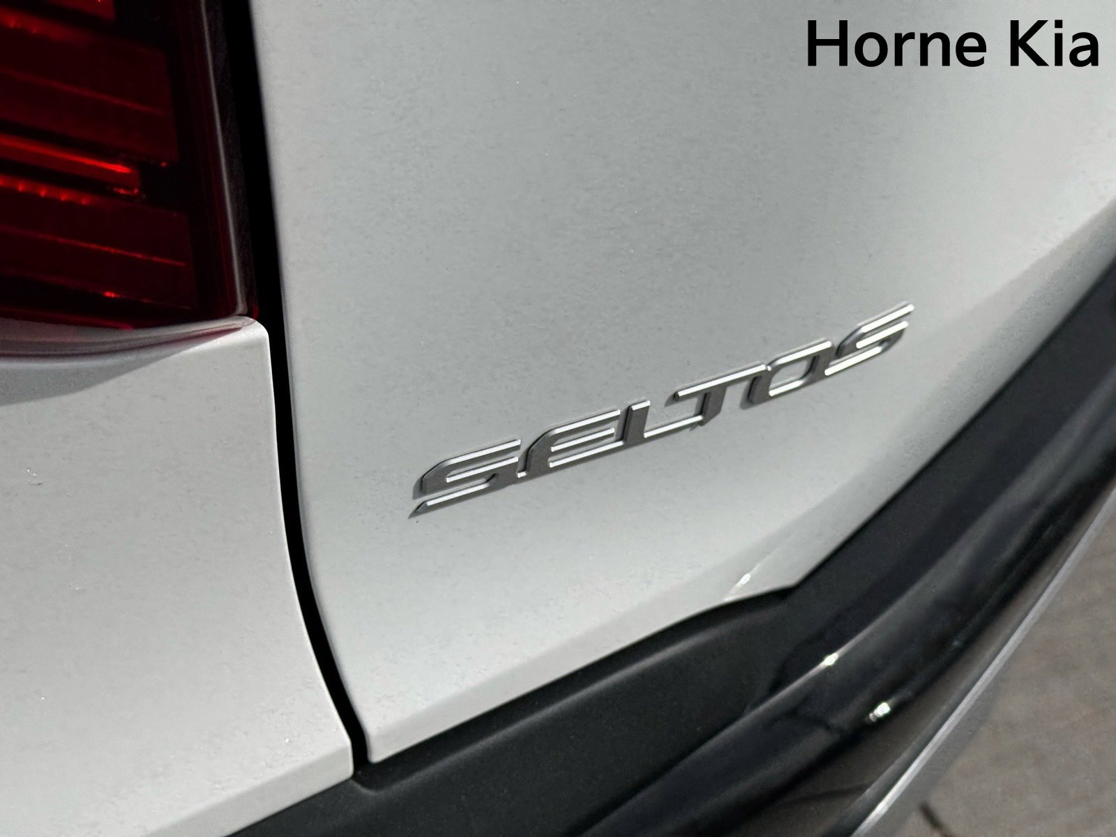 New 2026 Kia Seltos EX image 9