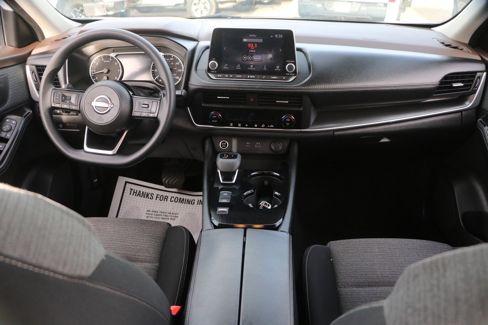 Used 2023 Nissan Rogue SV image 16