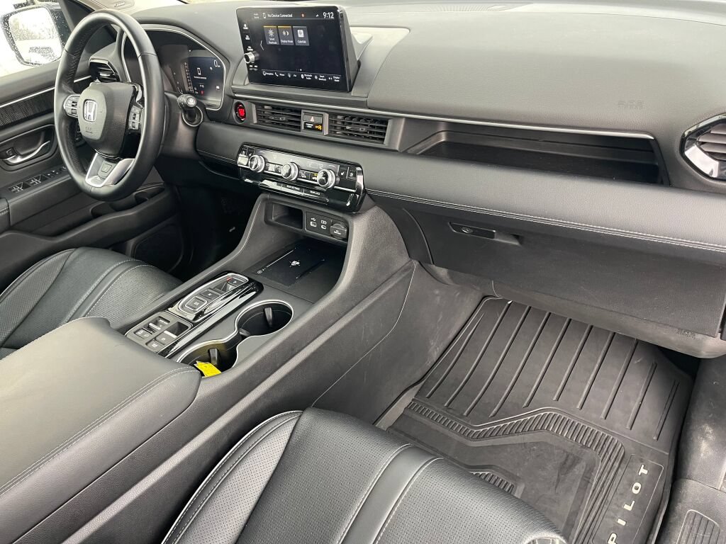 Used 2024 Honda Pilot Elite image 35