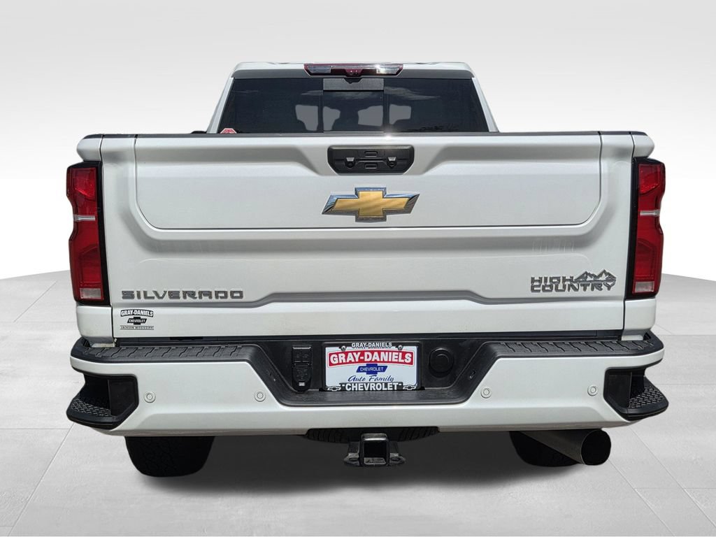 Used 2024 Chevrolet Silverado 2500 High Country w/ High Country Premium Package AWD/4WD image 7