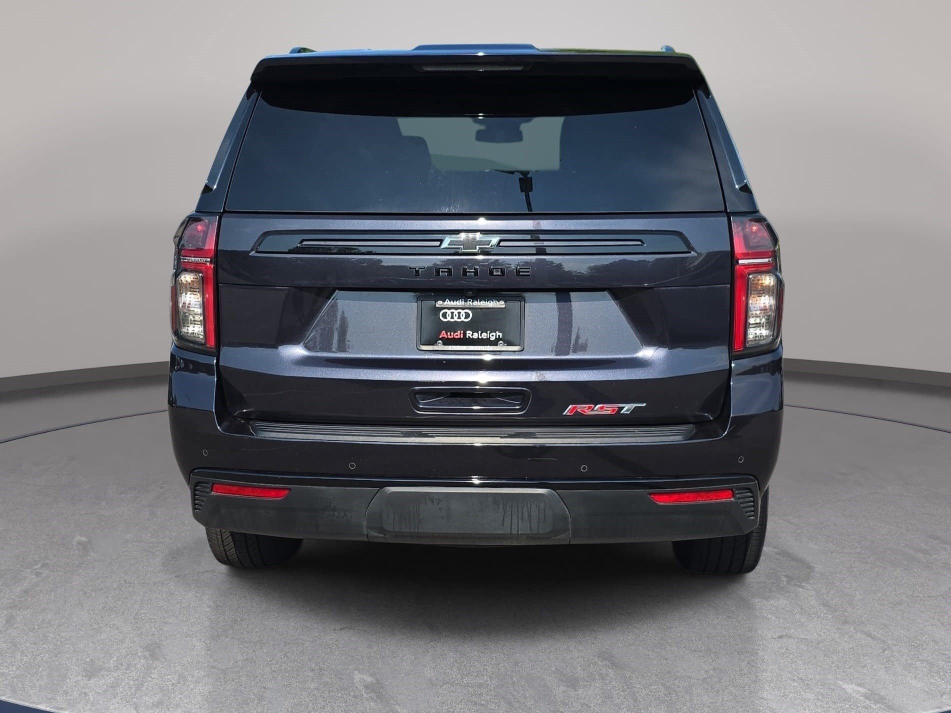 Used 2024 Chevrolet Tahoe RST w/ Luxury Package AWD/4WD image 6