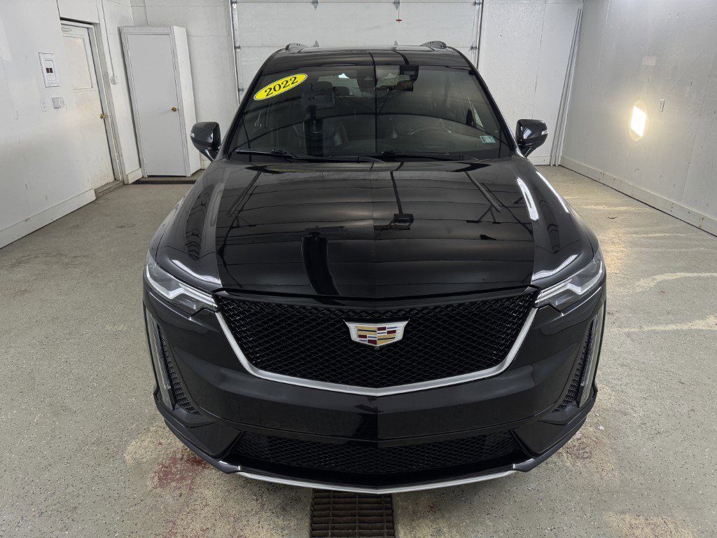 Used 2022 Cadillac XT6 Sport w/ Technology Package image 4