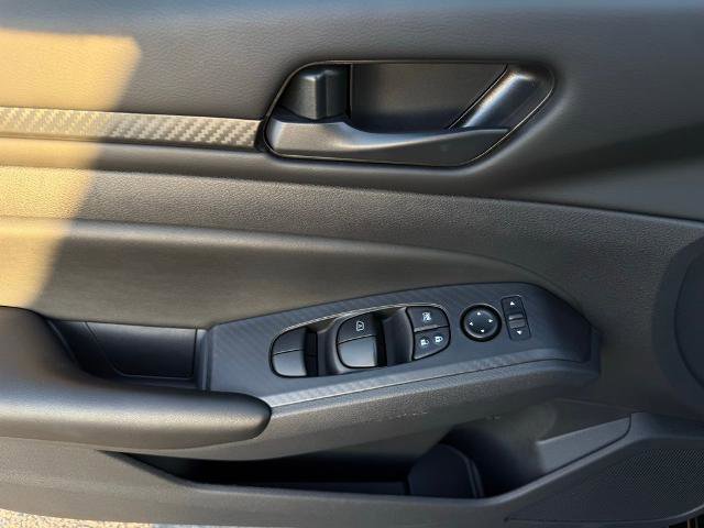 Certified 2025 Nissan Altima 2.5 S FWD image 18