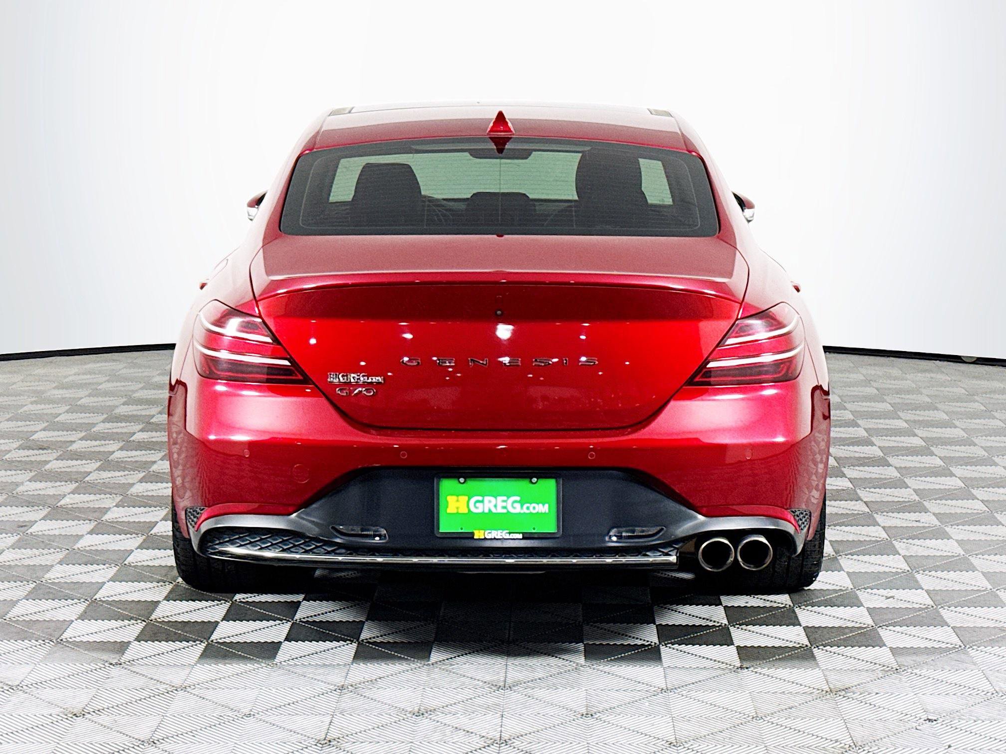 Used 2022 Genesis G70 2.0T w/ Prestige Package image 8