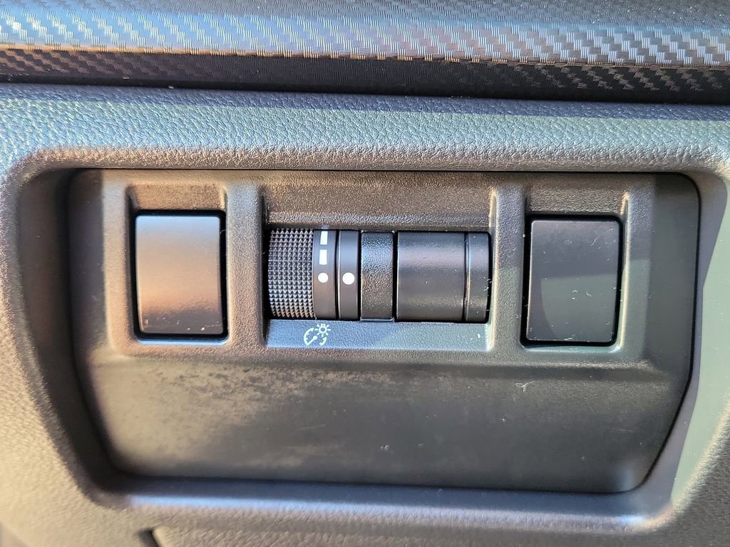 Used 2024 Subaru Crosstrek 2.0i Premium image 21