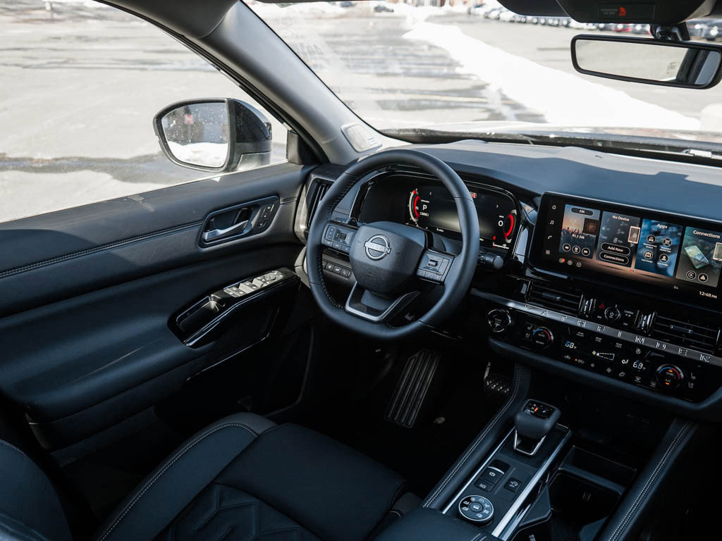 New 2026 Nissan Pathfinder Platinum AWD/4WD image 15