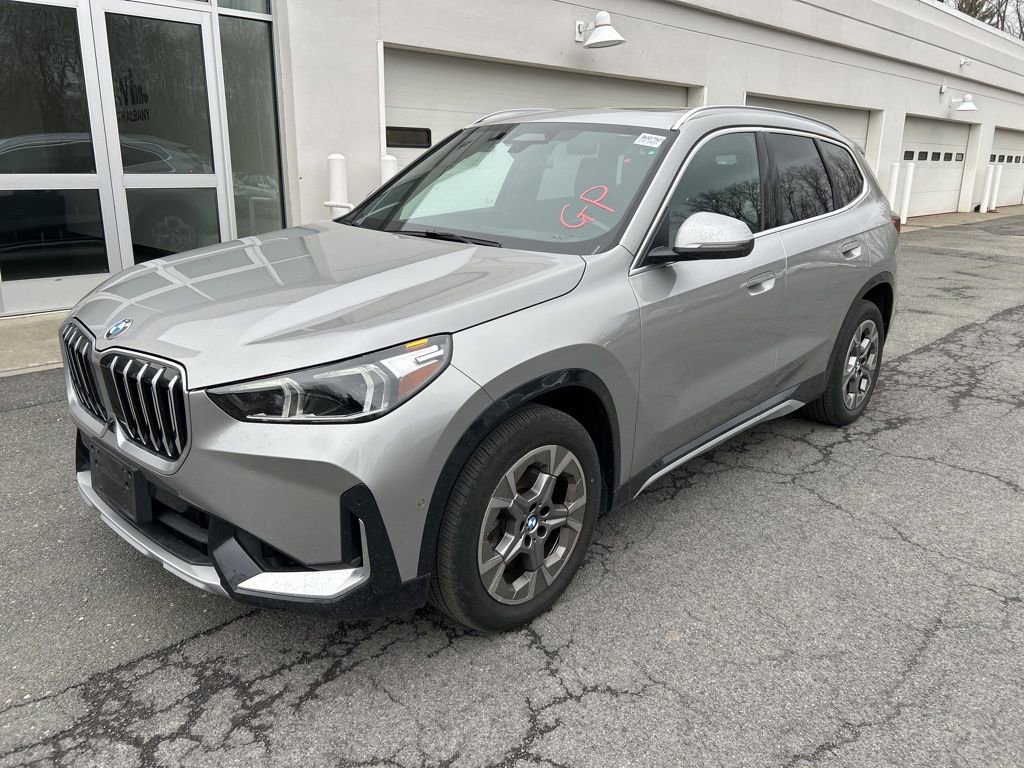 Used 2025 BMW X1 xDrive28i w/ Premium Package image 1