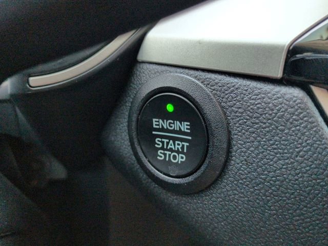 Used 2022 Ford Escape SEL FWD image 28