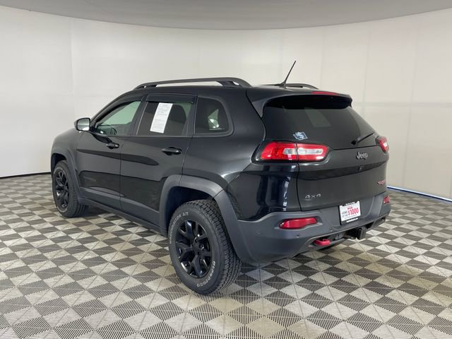 Used 2015 Jeep Cherokee Trailhawk w/ Comfort/Convenience Group AWD/4WD image 14