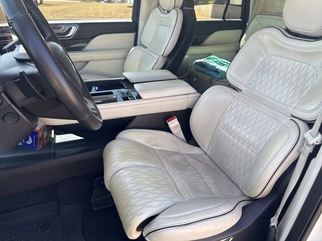 Used 2020 Lincoln Navigator L Black Label w/ Cargo Convenience Package image 10