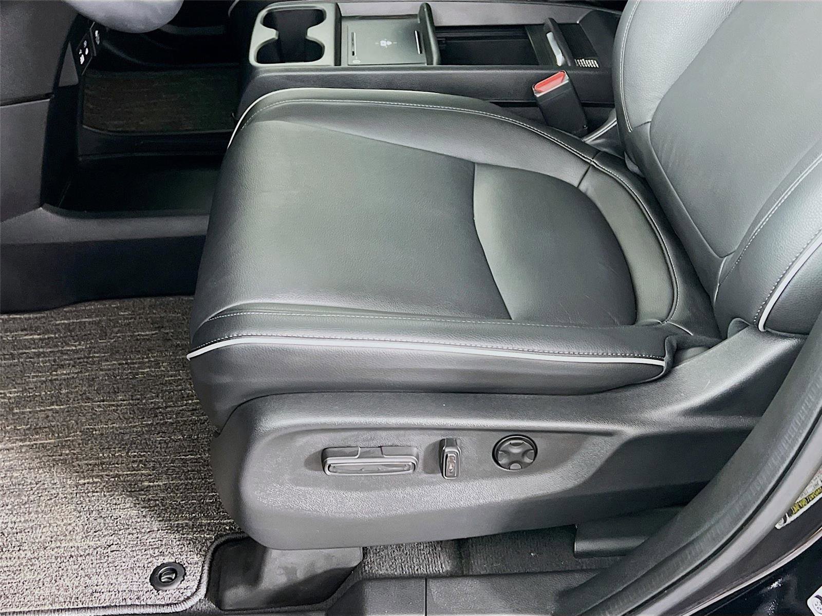 Used 2025 Honda Odyssey Touring image 20