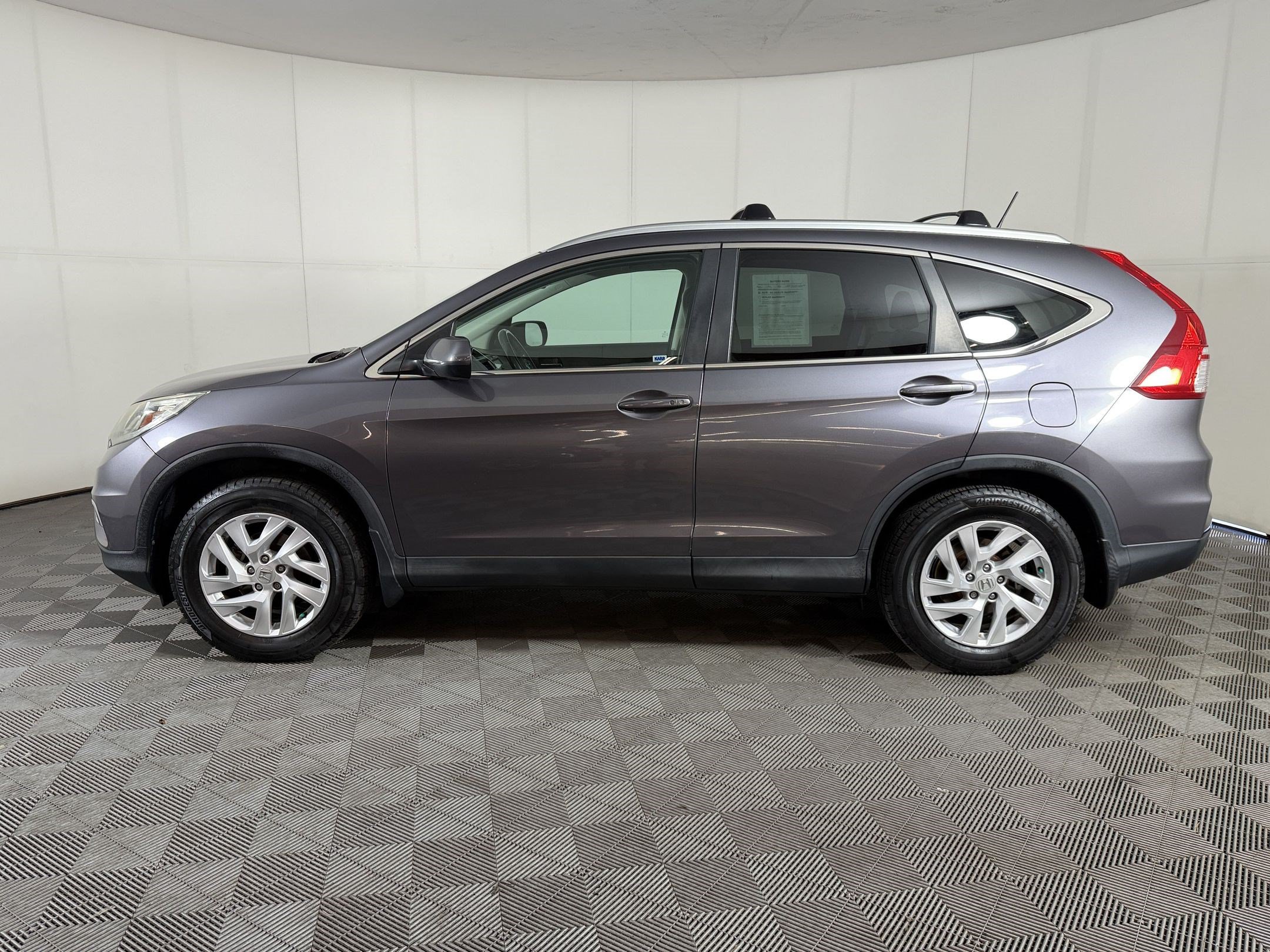 Used 2015 Honda CR-V EX-L image 2