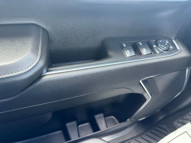 Certified 2025 Chevrolet Silverado 1500 LT image 31
