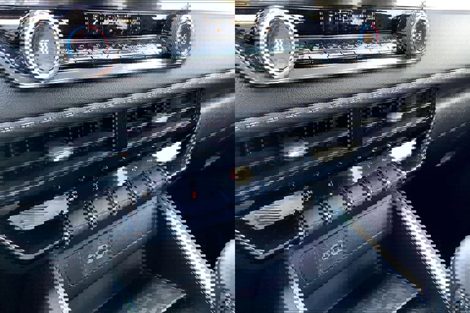 Used 2024 Chevrolet Colorado LT w/ LT Convenience Package image 34