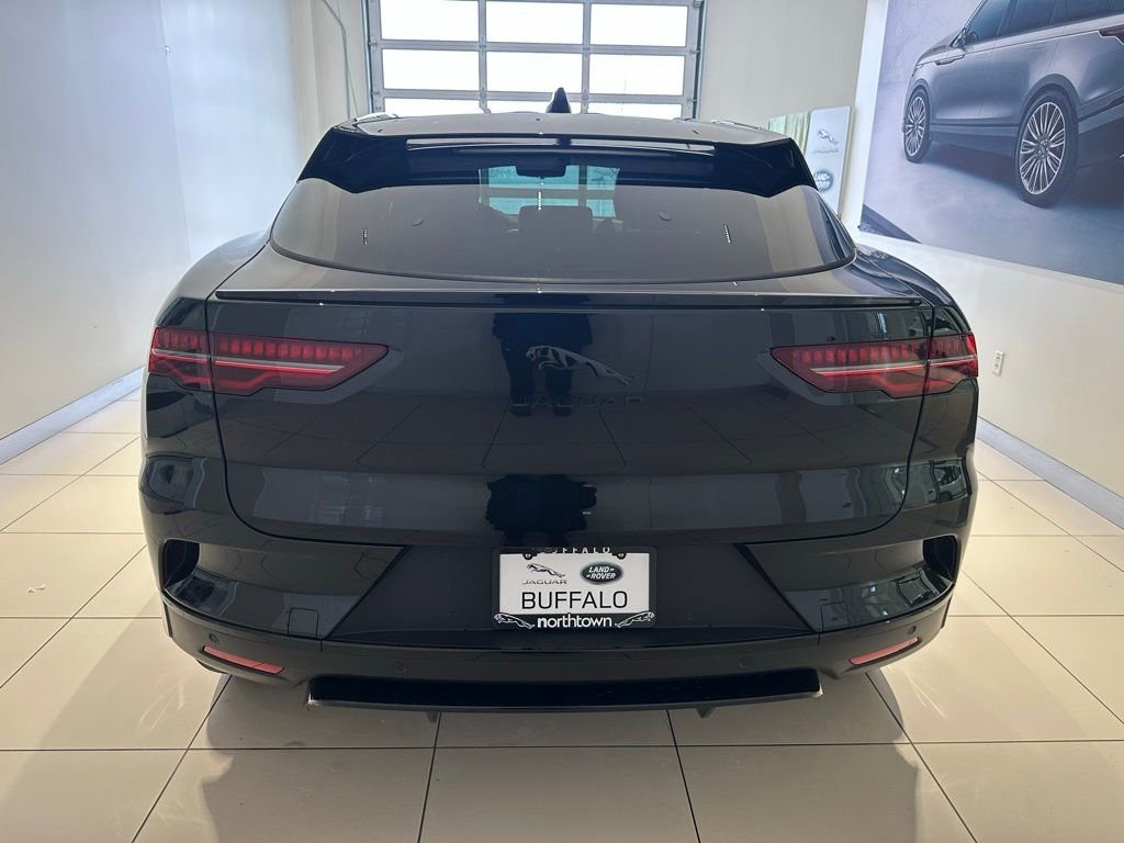 New 2024 Jaguar I-PACE R-Dynamic HSE image 3
