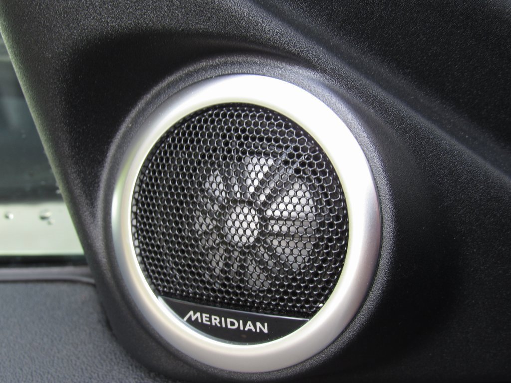 Used 2023 Land Rover Range Rover Evoque R-Dynamic SE image 35