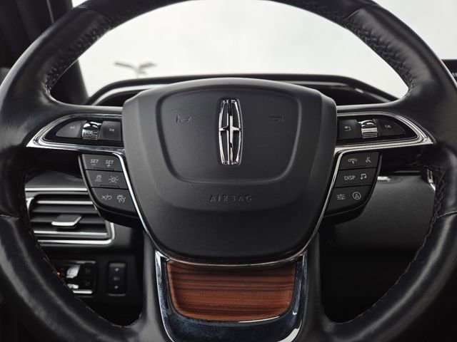 Used 2024 Lincoln Navigator Premiere image 40