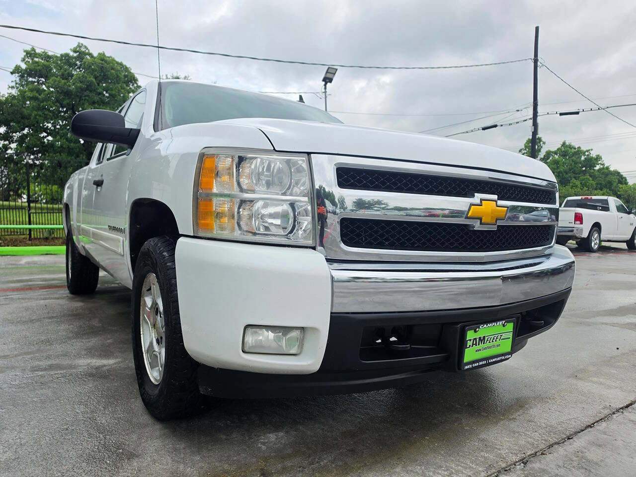 Used 2008 Chevrolet Silverado 1500 LT w/ Power Pack Plus AWD/4WD image 4