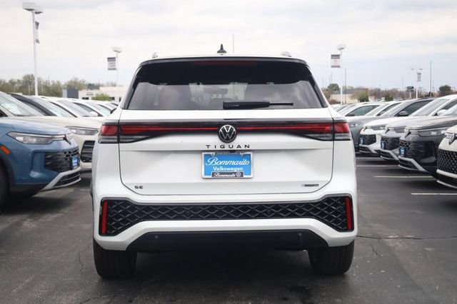 New 2026 Volkswagen Tiguan SE R-Line image 5