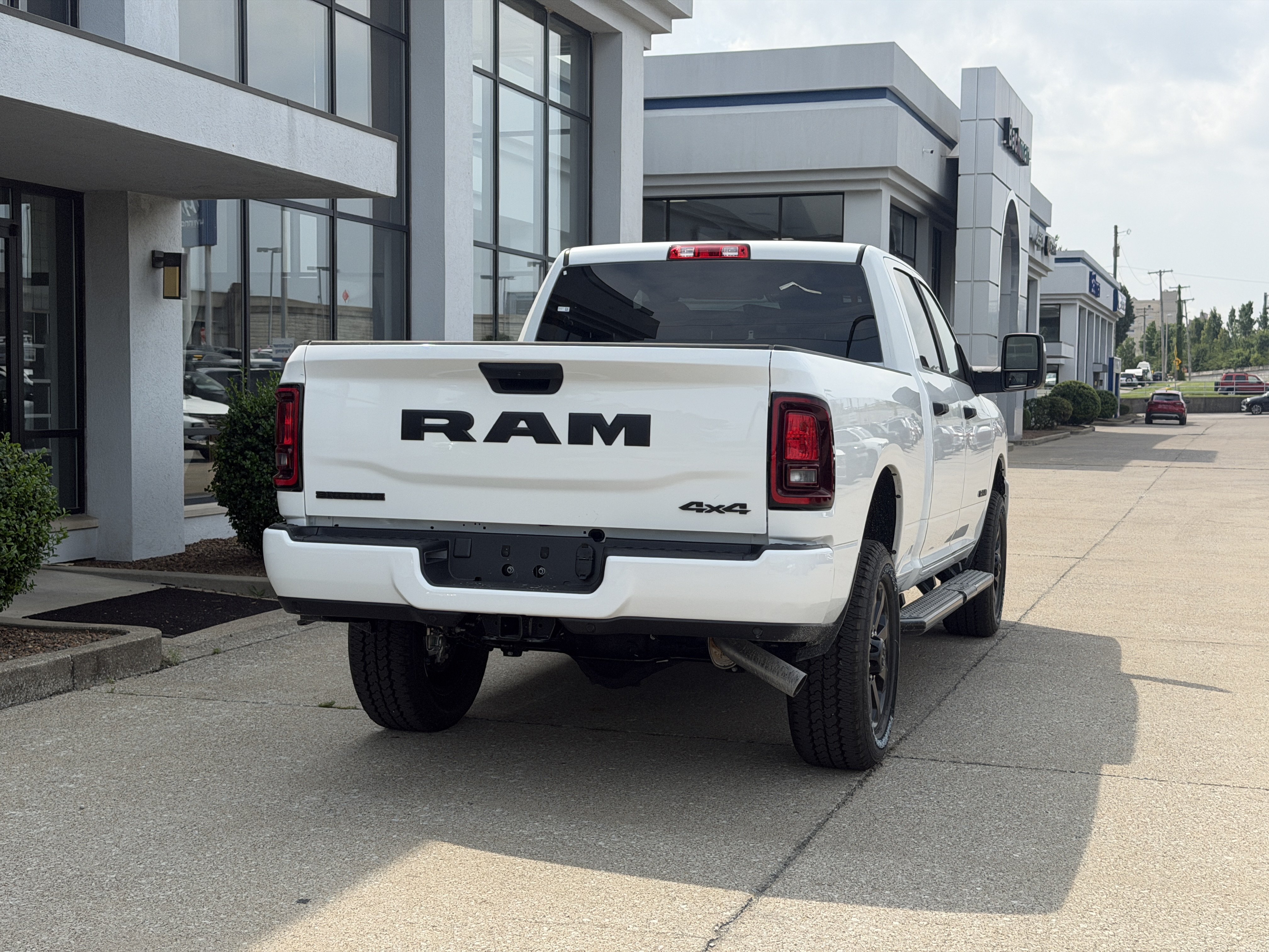 New 2026 RAM 2500 Big Horn AWD/4WD image 5
