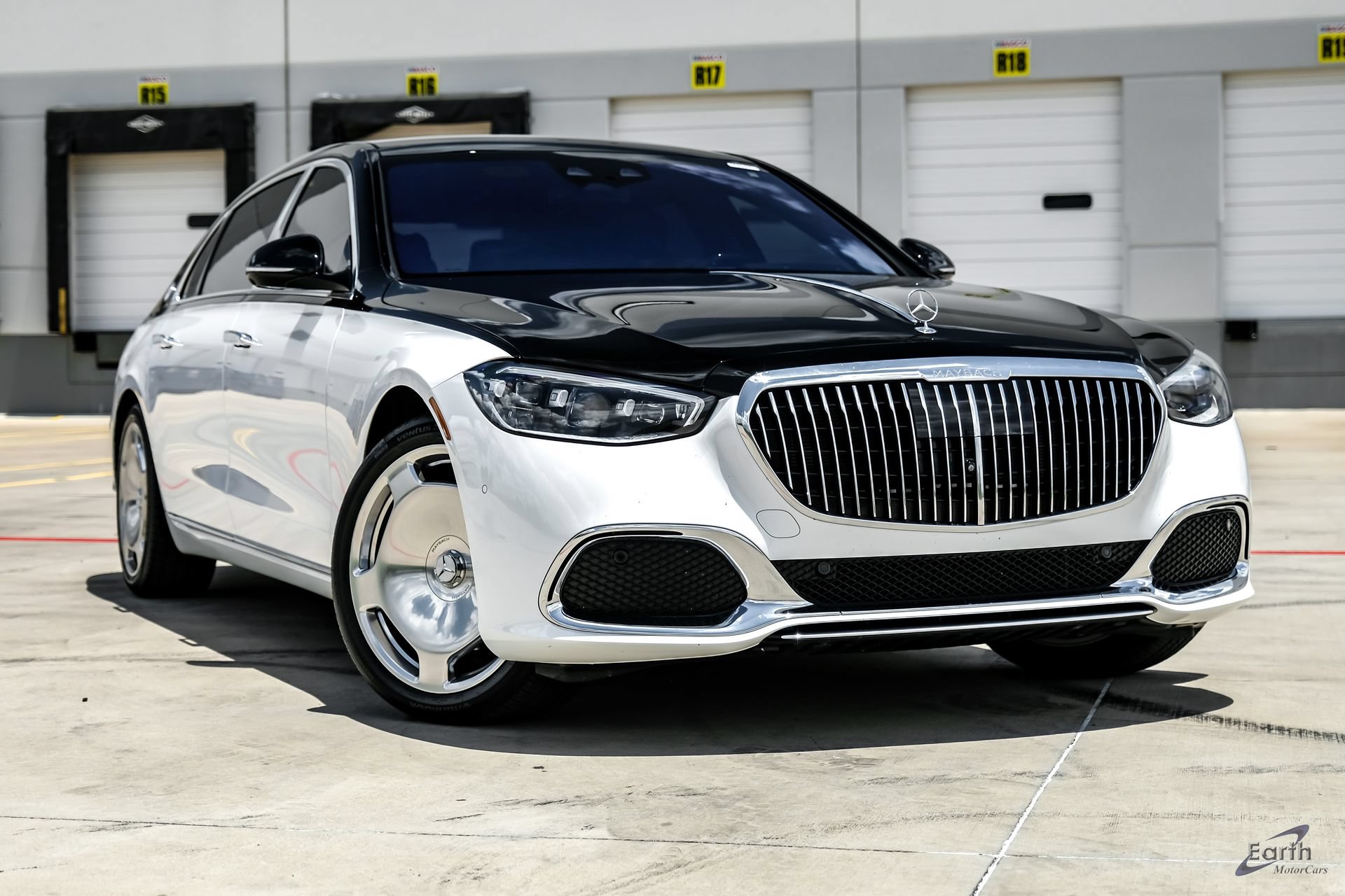 Used 2024 Mercedes-Benz Maybach S 580 4MATIC image 25
