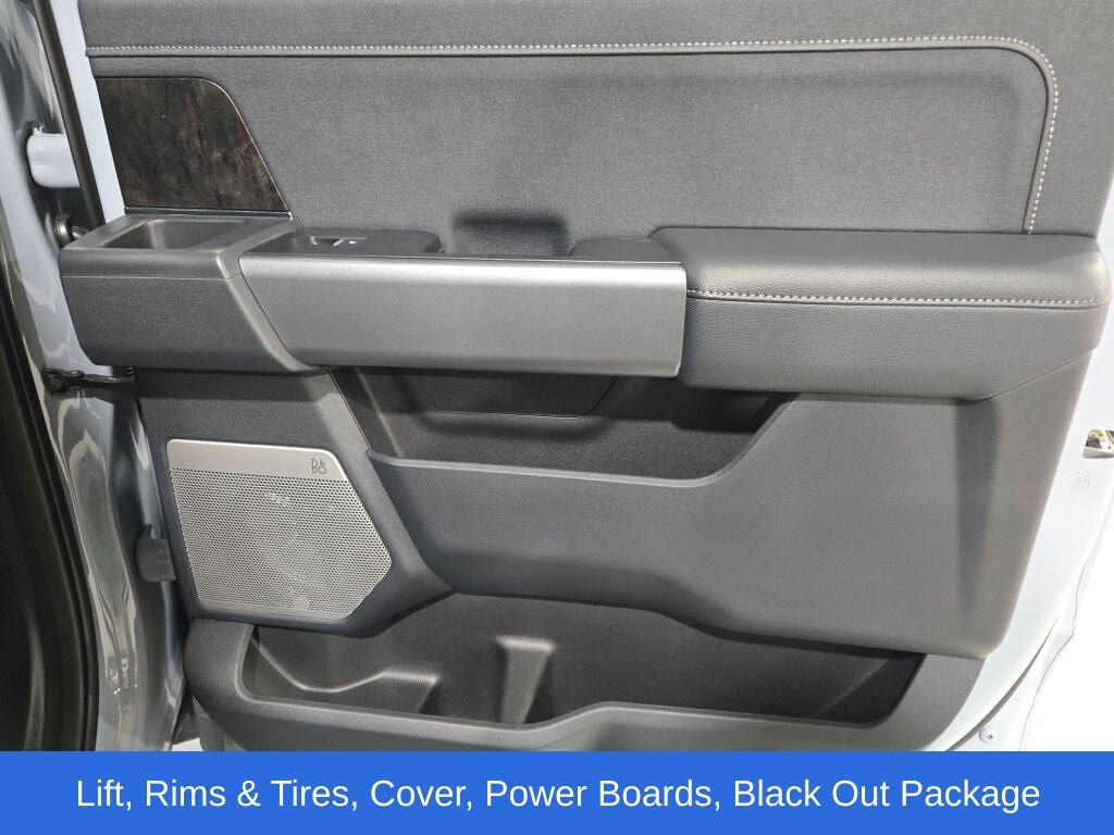 New 2026 Ford F350 Lariat w/ Black Appearance Package image 15