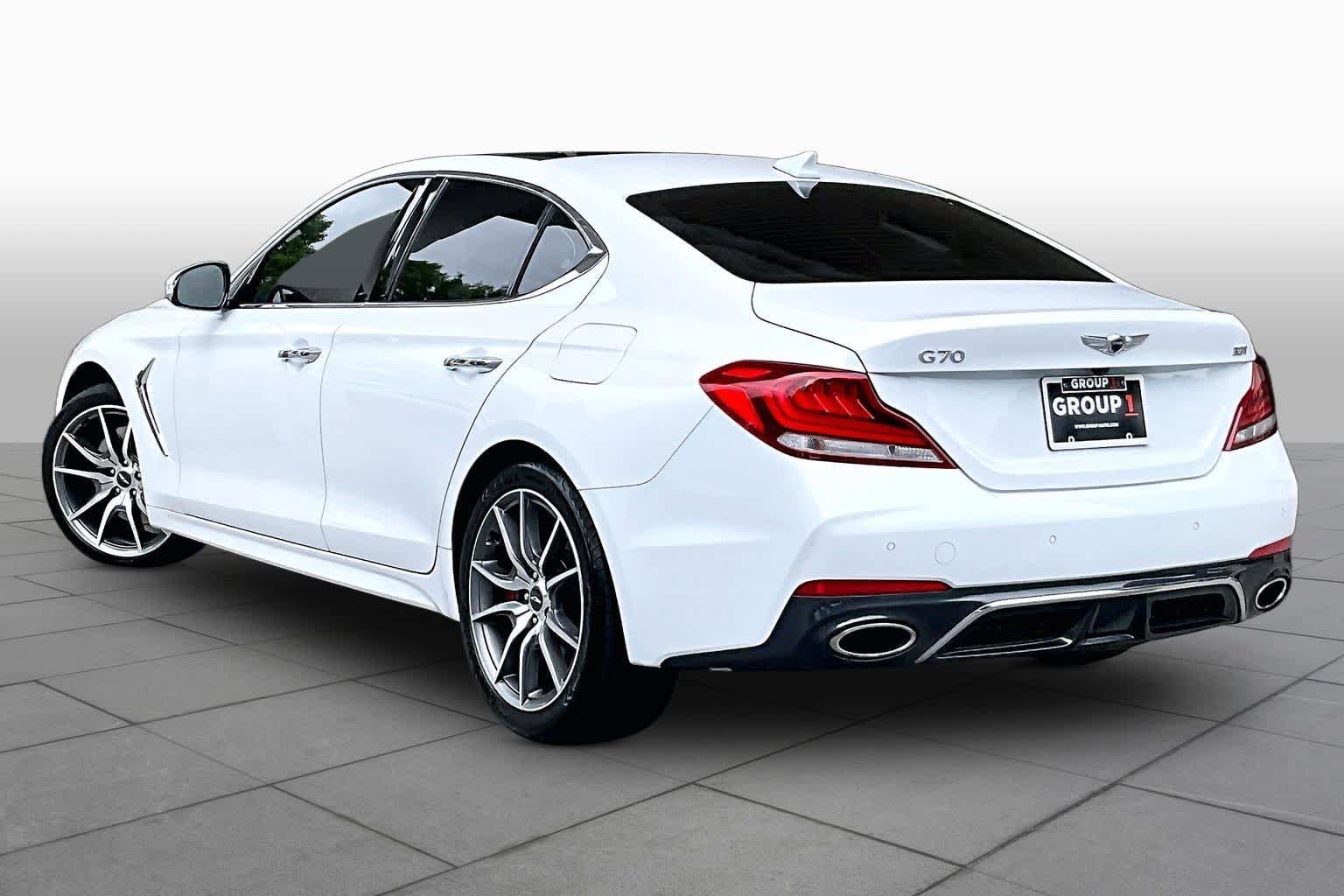 Used 2019 Genesis G70 3.3T Advanced w/ Elite Package RWD image 12