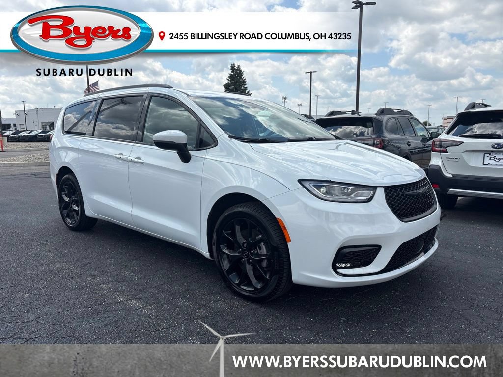 Used 2023 Chrysler Pacifica Touring-L w/ S Appearance Package