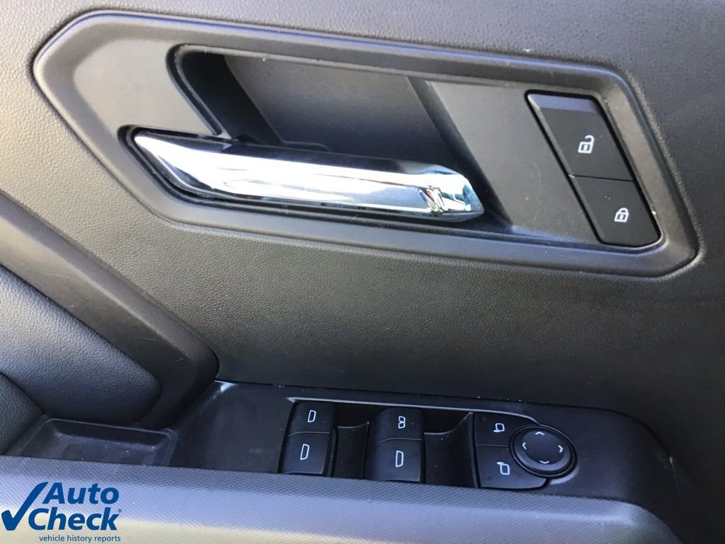 Used 2025 Chevrolet Colorado LT w/ Advanced Trailering Package image 24