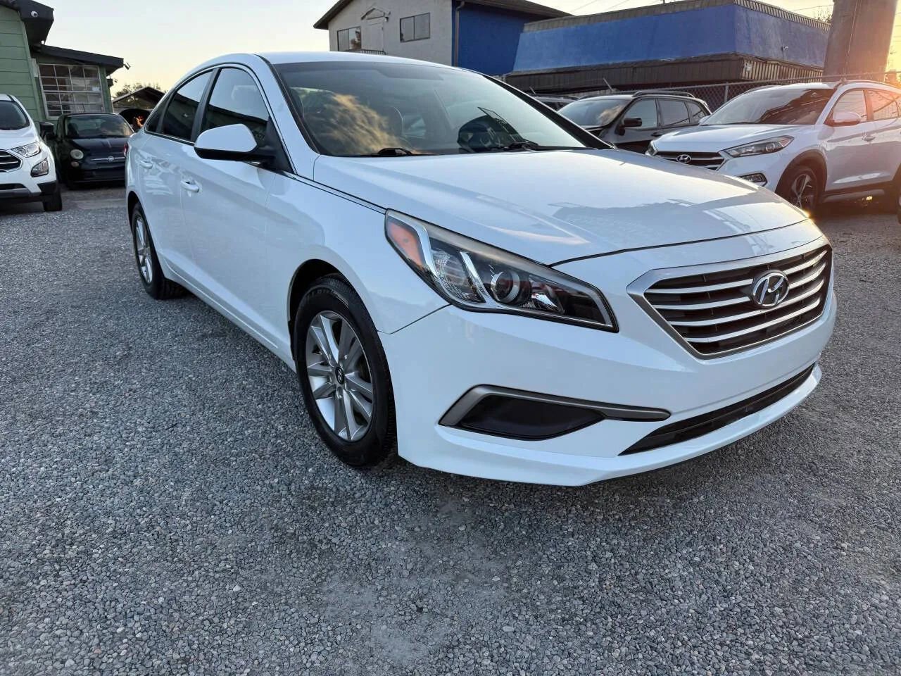 Used 2017 Hyundai Sonata SE w/ Cargo Package image 5