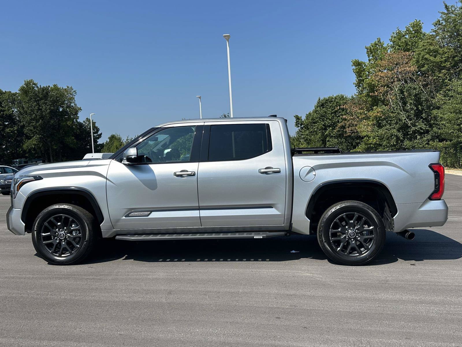 Used 2023 Toyota Tundra Platinum AWD/4WD image 23