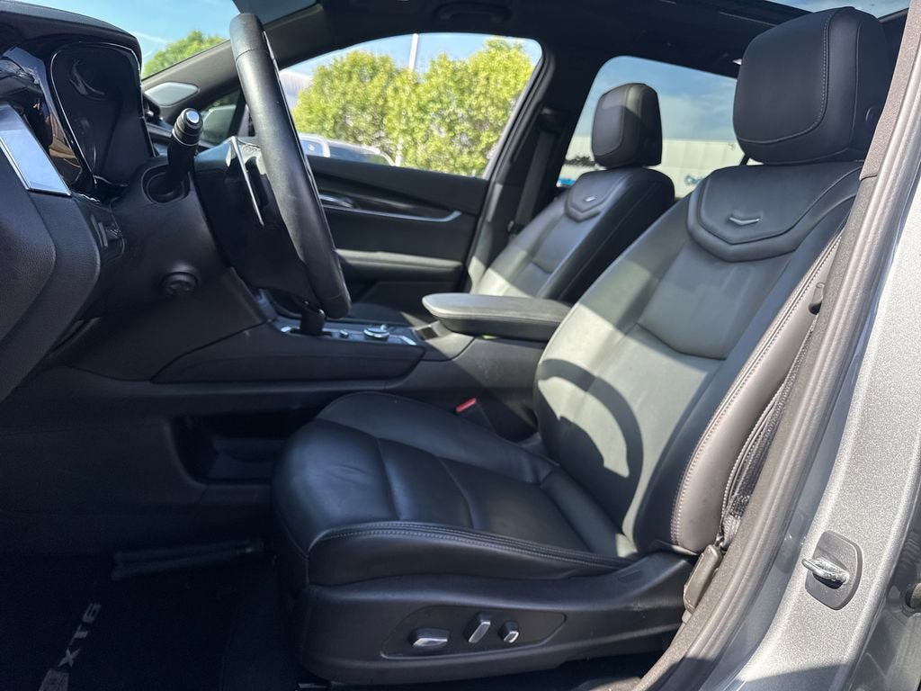 Certified 2023 Cadillac XT6 Sport w/ LPO, ONYX Package AWD/4WD image 19