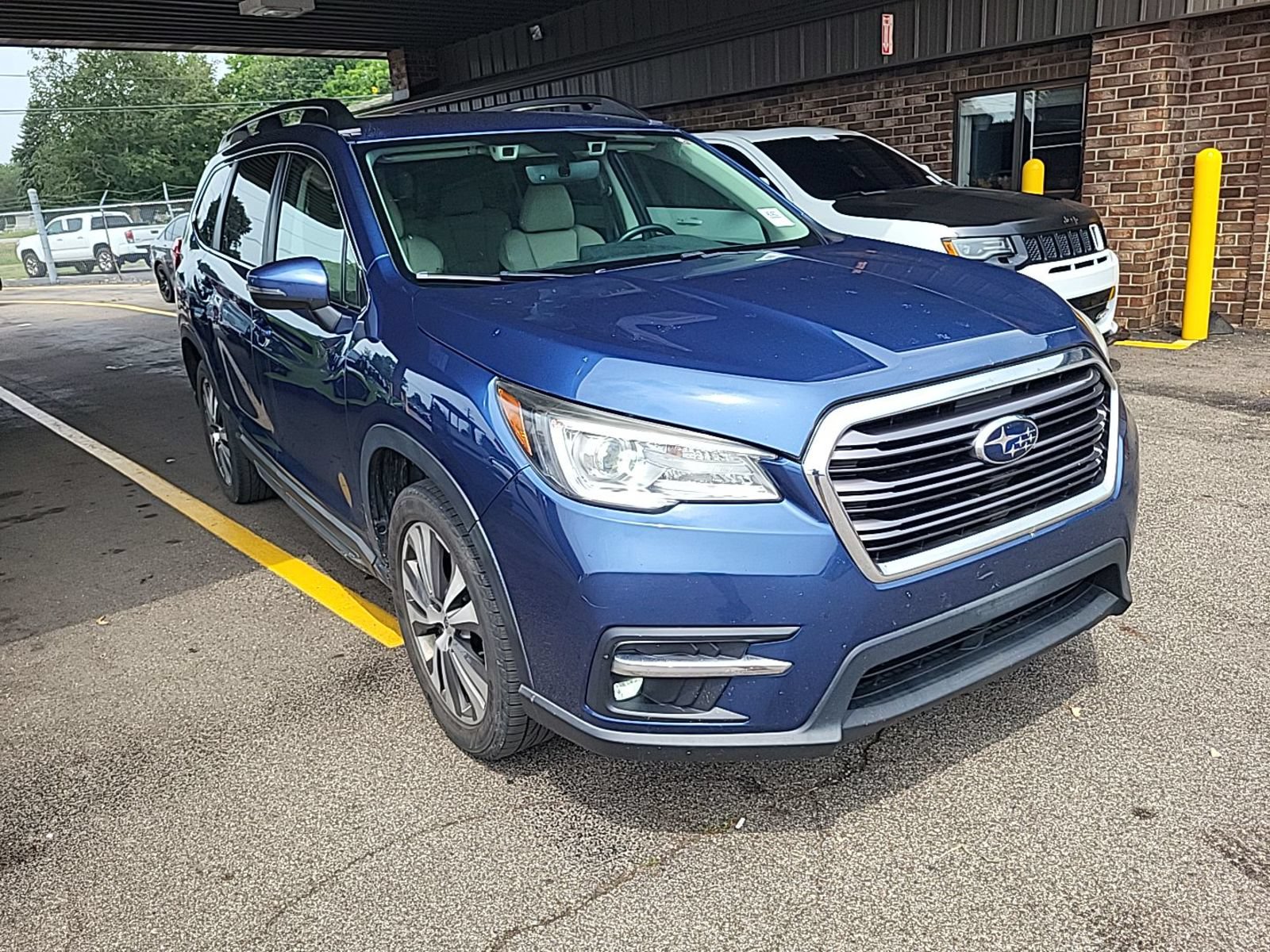 Used 2020 Subaru Ascent Limited w/ Popular Package #4 AWD/4WD image 1