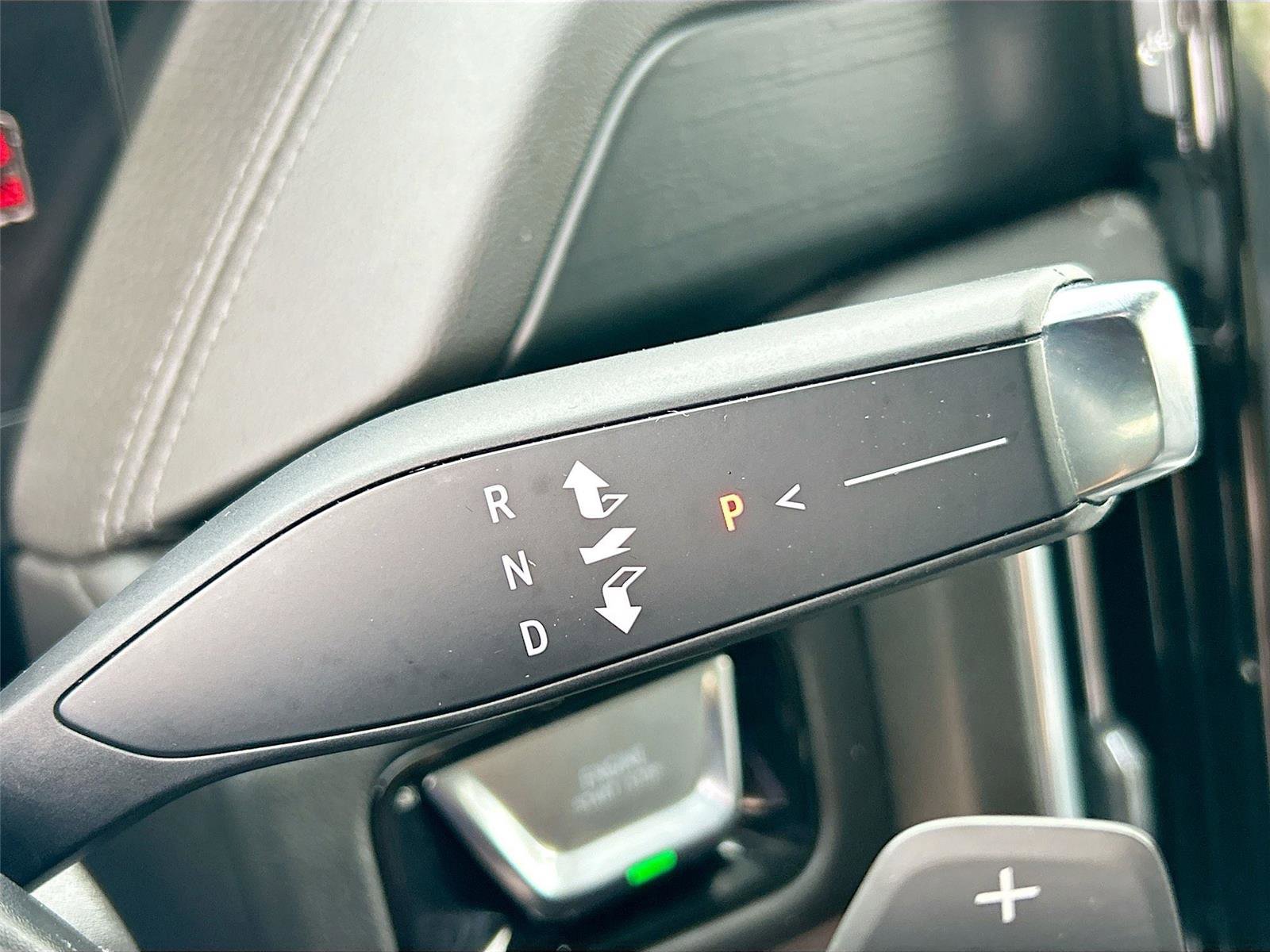 Used 2025 GMC Yukon Denali RWD image 17