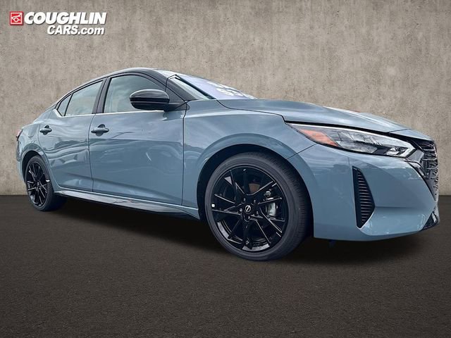 New 2025 Nissan Sentra SR w/ Midnight Edition image 2