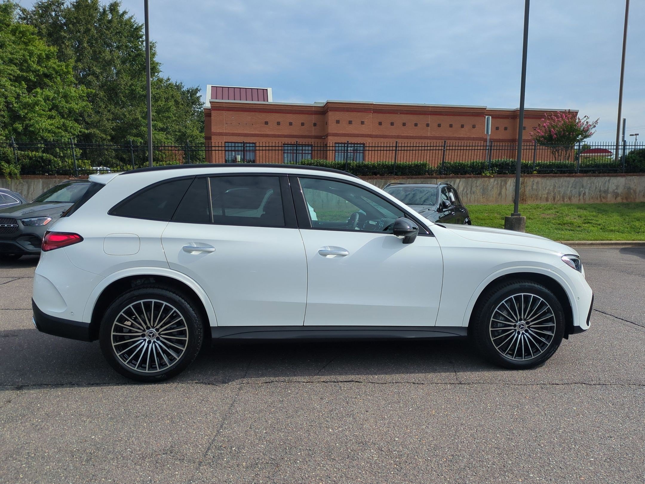 Certified 2026 Mercedes-Benz GLC 300 4MATIC image 2