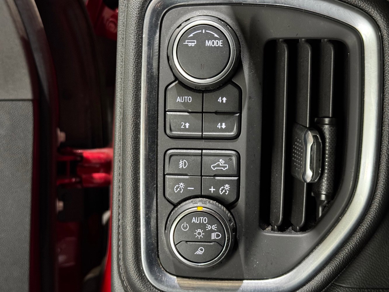 Used 2021 Chevrolet Silverado 2500 LTZ image 33