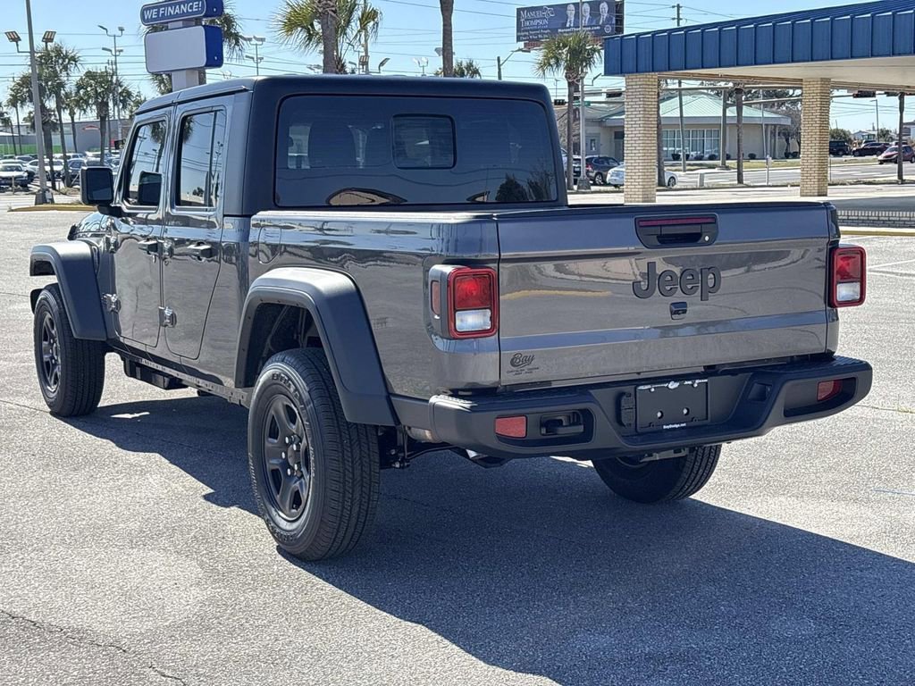 New 2026 Jeep Gladiator Sport AWD/4WD image 3