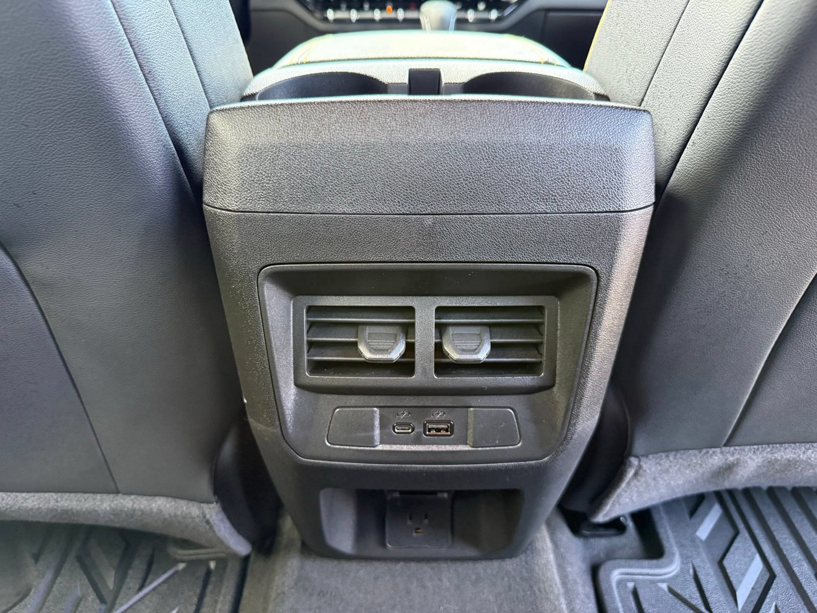 Certified 2026 Chevrolet Colorado ZR2 w/ Technology Package AWD/4WD image 34
