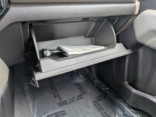 Used 2024 Chevrolet Colorado ZR2 w/ ZR2 Convenience Package III AWD/4WD image 24