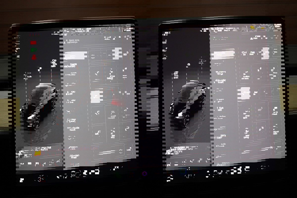 Used 2023 Tesla Model Y Long Range image 23