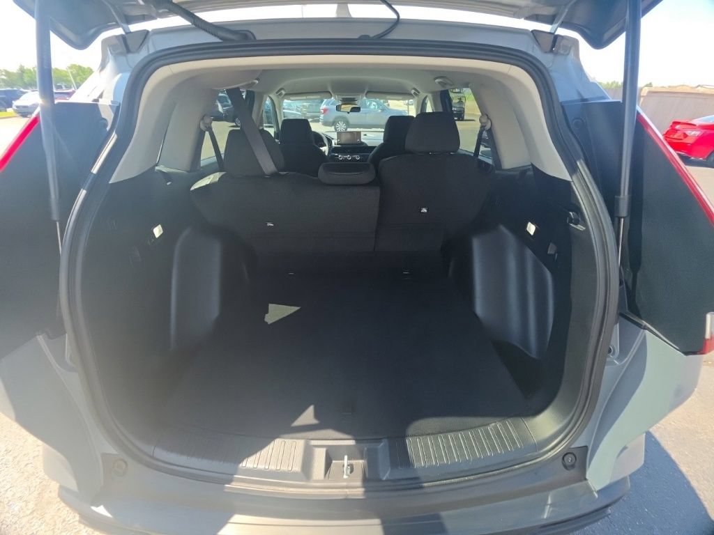 Used 2025 Honda CR-V LX image 27