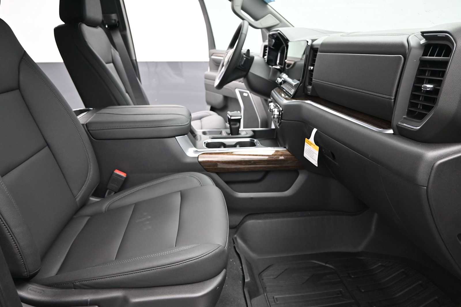 New 2026 GMC Sierra 1500 Elevation w/ Elevation Premium Package AWD/4WD image 22