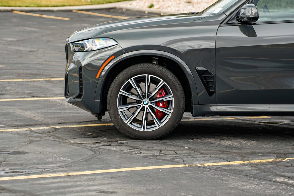 Used 2024 BMW X5 xDrive40i w/ M Sport Package image 8