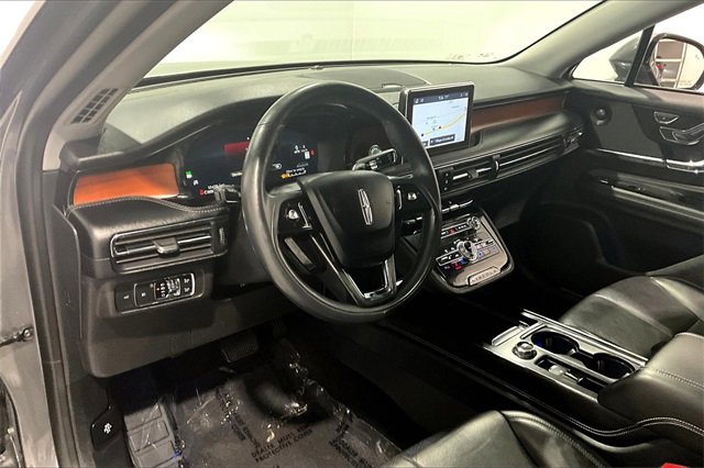 Used 2021 Lincoln Corsair Reserve w/ Equipment Group 201A image 17