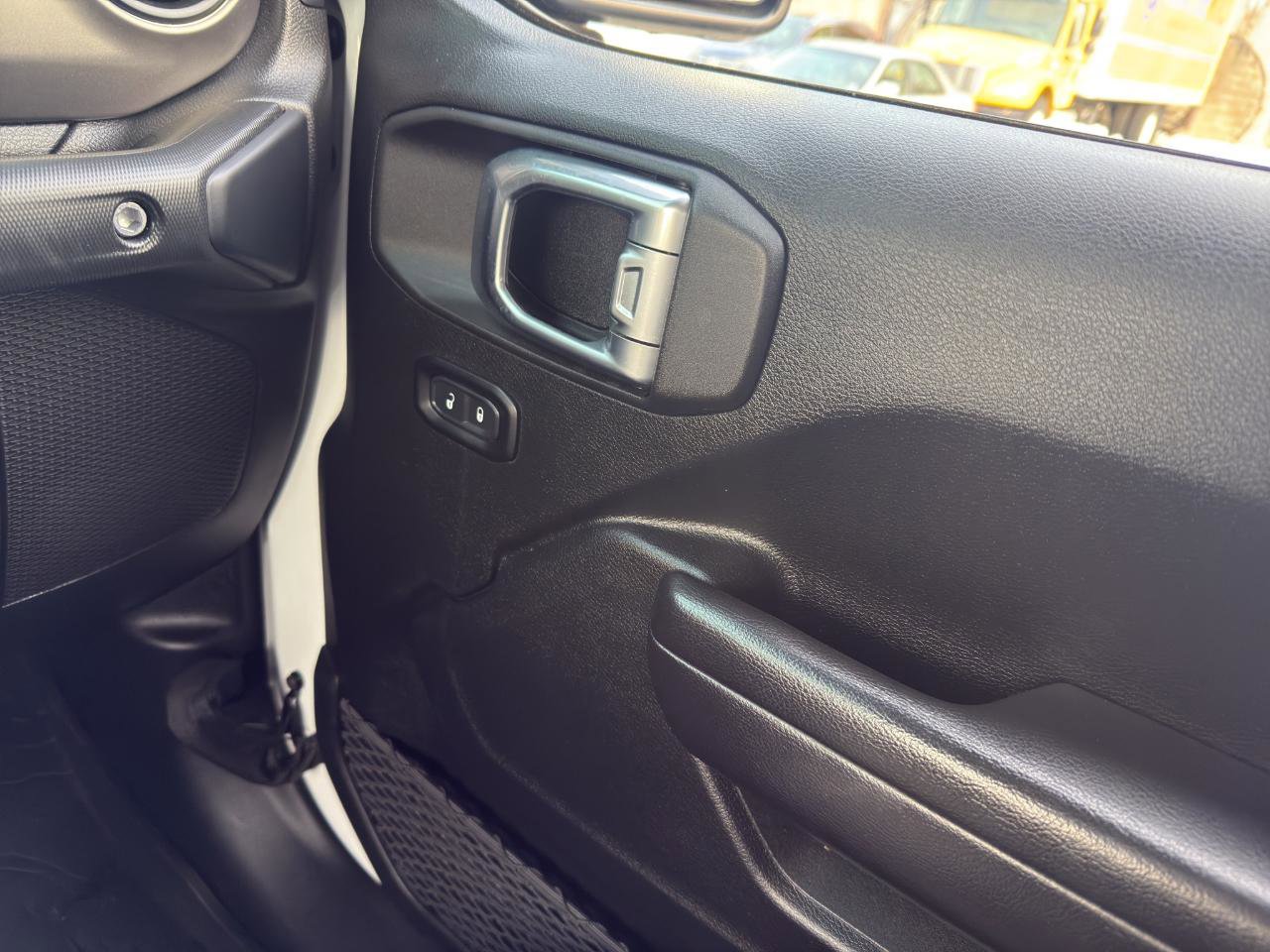 Used 2020 Jeep Wrangler Unlimited Sport S image 17