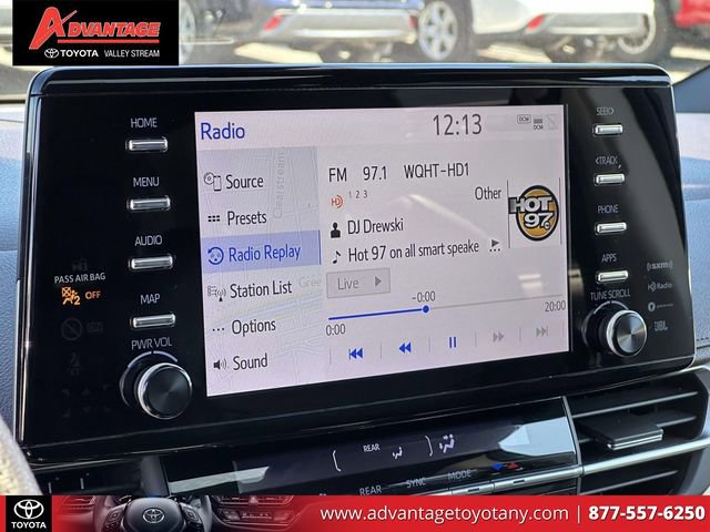 Used 2022 Toyota Sienna Platinum image 33