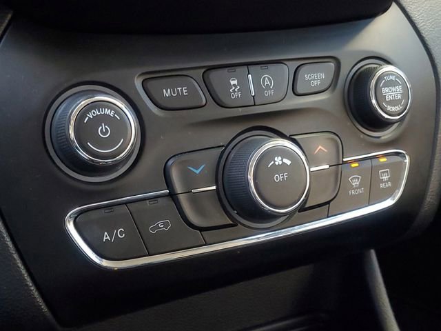 Used 2022 Jeep Cherokee Latitude image 25