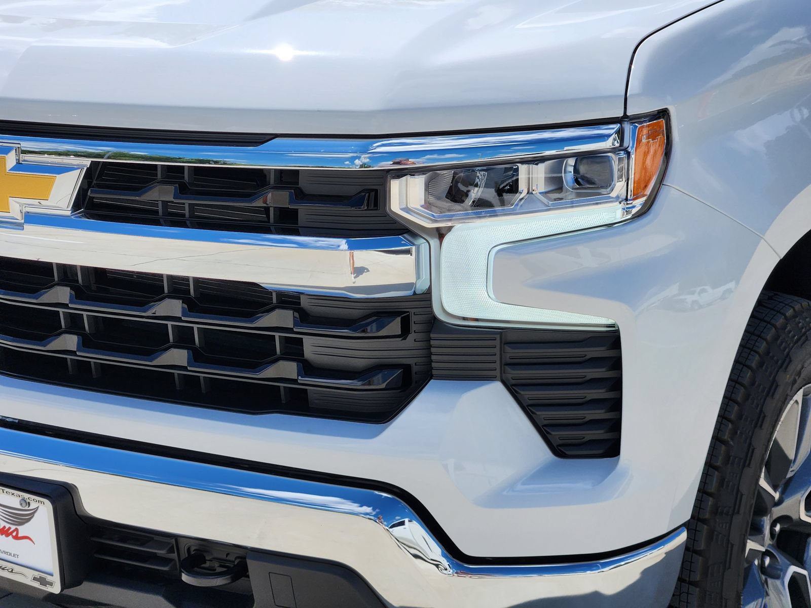 New 2026 Chevrolet Silverado 1500 LT w/ Texas Edition Plus AWD/4WD image 9