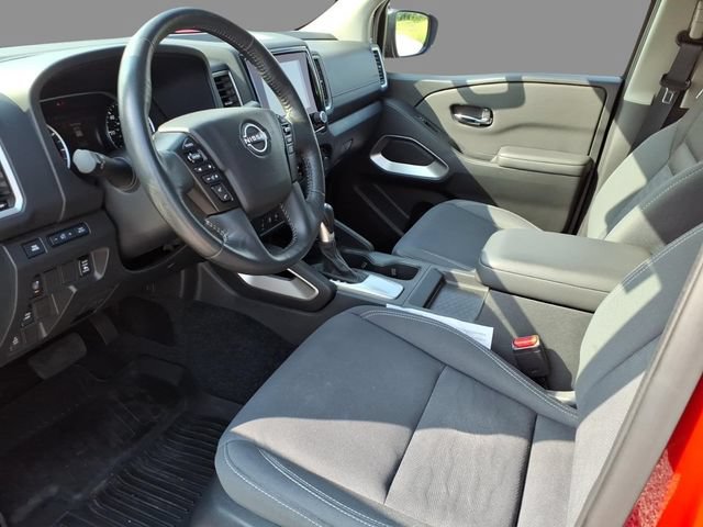 Certified 2024 Nissan Frontier SV w/ SV Convenience Package RWD image 17